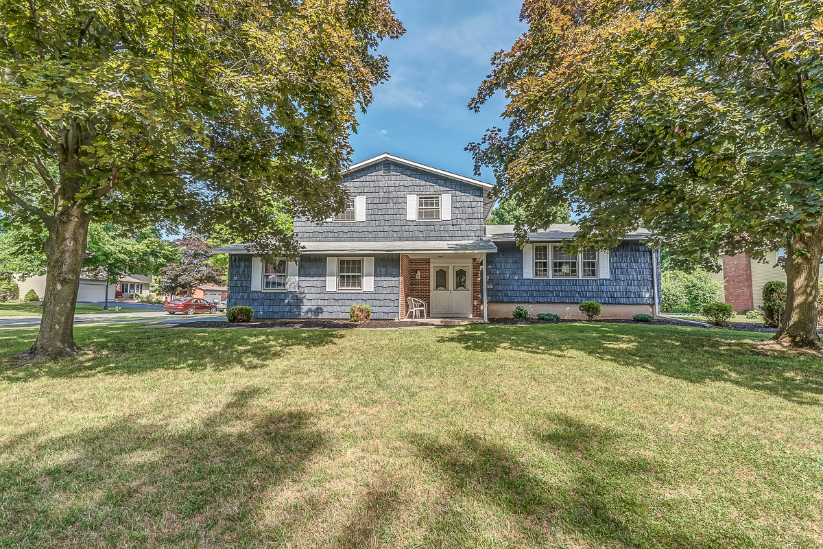 Liverpool NY Real Estate, Merrill Farms Home For Sale, 3 Bedroom